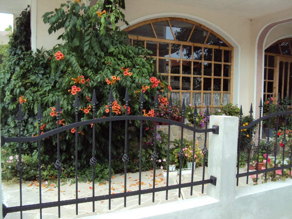 Amfora Guest House Byala  Buitenkant foto