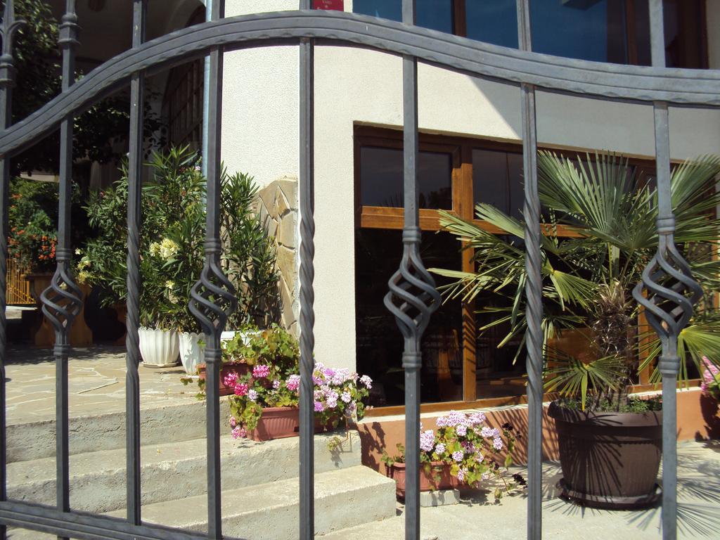 Amfora Guest House Byala  Buitenkant foto